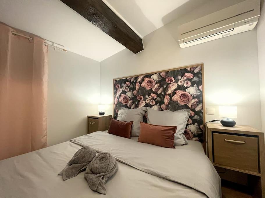 Charme Urbain Sous Les Toits-Terrasse/Clim/Parking Apartment เบซิเยร์ ภายนอก รูปภาพ